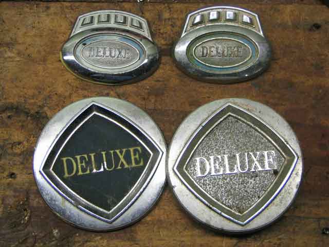 deluxebadges-007.jpg
